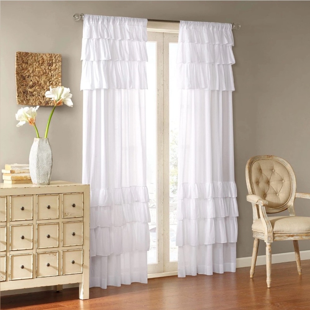 Madison park Anna ruffle curtain panels lot /4